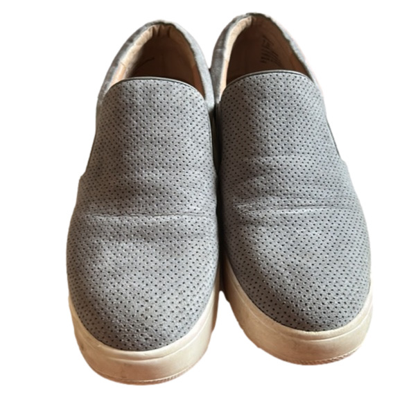 🌿Steve Madden grey slip on suede leather sneakers, size 7.5🌿 - Picture 2 of 7